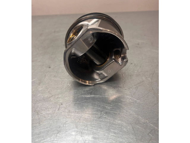 Поршень W241 Volkswagen Golf VI