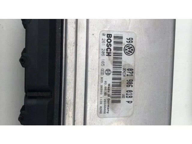 Моторчик заднего дворника 071906018P Volkswagen PASSAT B5