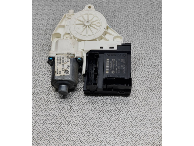 Передний двигатель механизма для подъема окон Volkswagen Jetta V 2005 - 2010 года 1K5837402AJ, 1K0959702Q