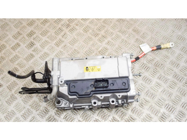 Преобразователь напряжения