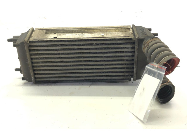 Интеркулер AV21-9L440-AC Ford Fiesta