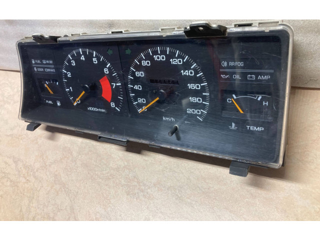 Přístrojová deska Nissan Sunny 1990 11201pb3000