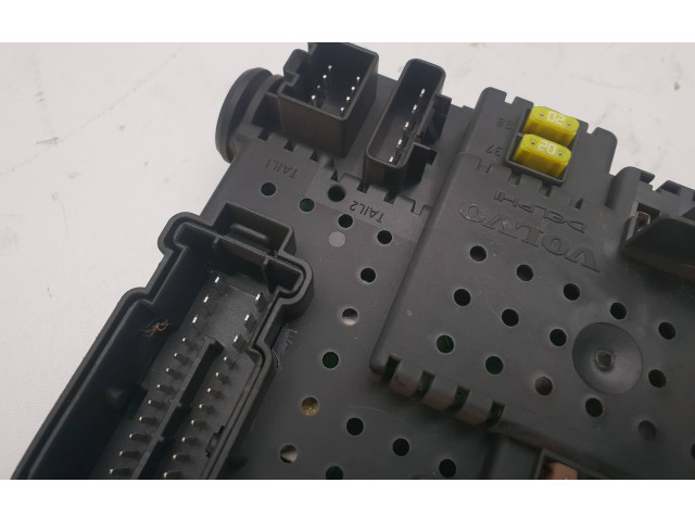 Блок предохранителей 8676391, 12217799   Volvo XC90    