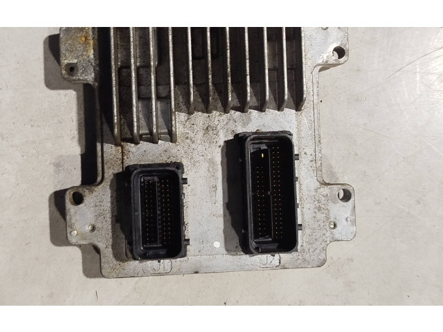 Блок управления двигателя 12638732 Opel Meriva B