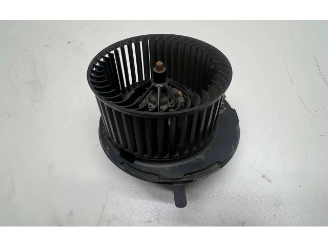 Вентилятор печки    3C1820015N, 3C0907521F   Skoda Yeti (5L)