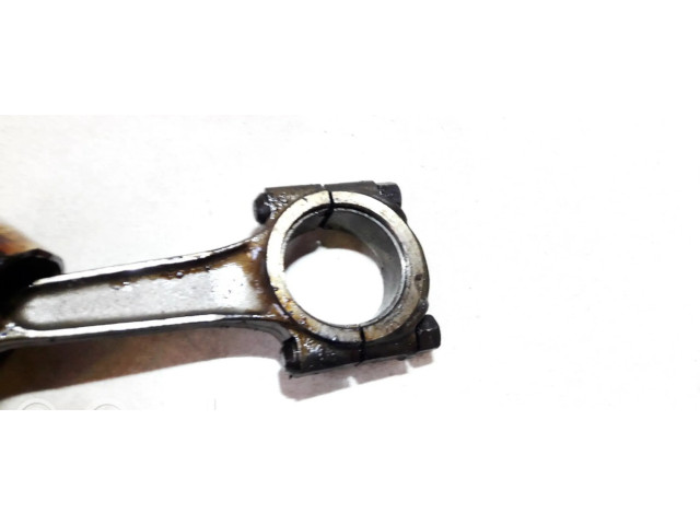 Píst Citroen Xsara pro benzínový motor 1.6