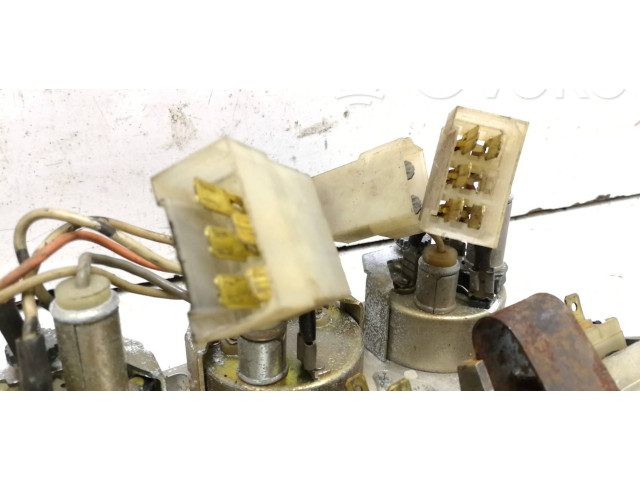 Блок управления Xenon    21035325124, 4213183   ZAZ 103