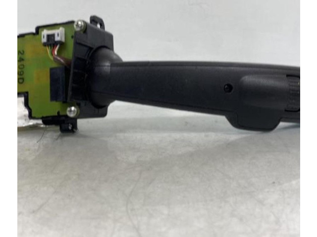 Ручка стеклоочистителей    Volvo C30