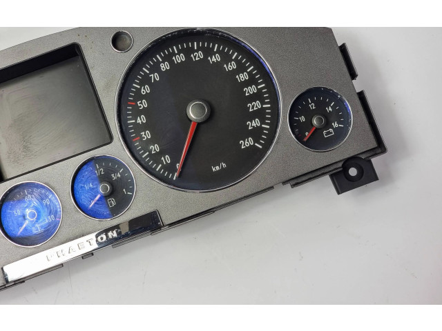 Панель приборов 3D0920882F Volkswagen Phaeton