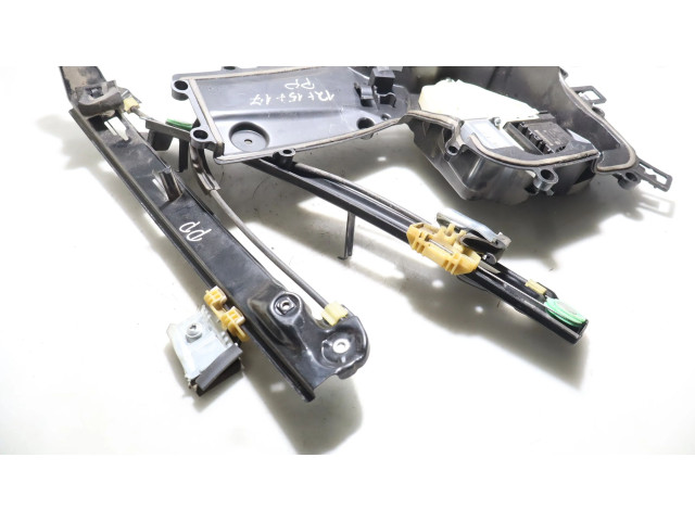 Подушка безопасности водителя    Seat Leon (1P)