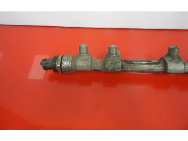 Vstřikovací lišta 0445214177, 107780-0531 Toyota Auris 150