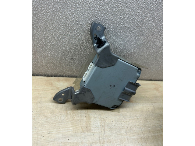 Блок управления коробкой передач 8953547020   Toyota Prius (XW20)