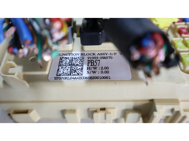 Pojistková skříňka KIA Rio 2020