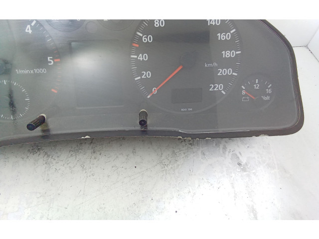 Панель приборов 8d0919033b, 8D0919033B Audi A4 Allroad