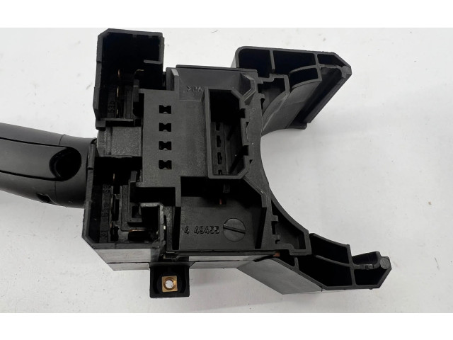 Ручка стеклоочистителей 8L0953503A Audi A3 S3 8L