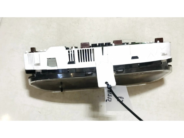 Панель приборов mr308402 Mitsubishi Carisma
