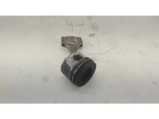  Поршень с шатуном  11258571012, 8571012  BMW 3 F30 F35 F31  