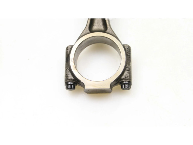 Píst Volkswagen Tiguan CBAB,CFFB