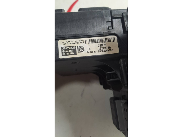 Блок предохранителей 30728539, 12243769 Volvo XC90