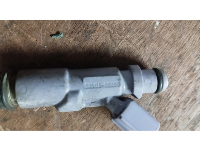 Форсунка 2325070120 Lexus IS 200-300 для бензинового двигателя 2