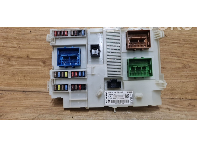Блок предохранителей AG9T14C256HC, 31254837AC   Volvo V70    