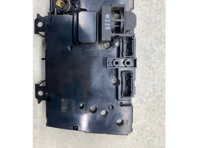 Блок управления климат-контролем    Volvo V70