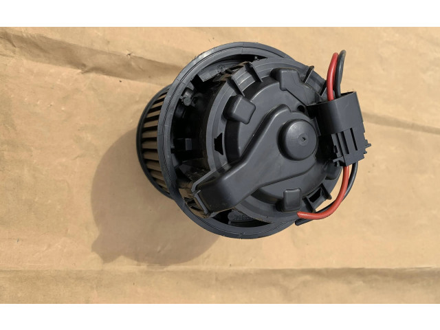 Вентилятор печки       Peugeot 2008 I