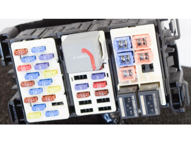 Блок предохранителей     Ford Ecosport    