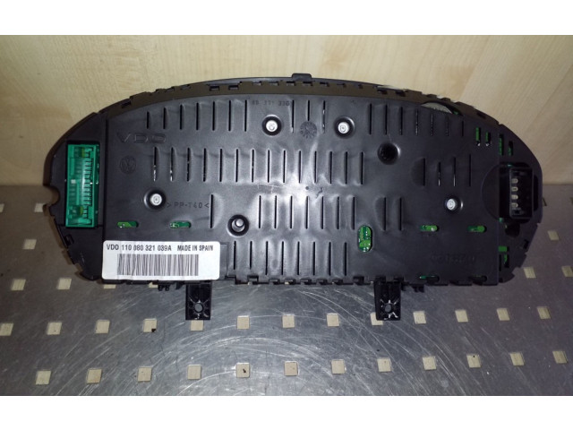 Панель приборов 6Q0920825H   Volkswagen Polo IV 9N3       