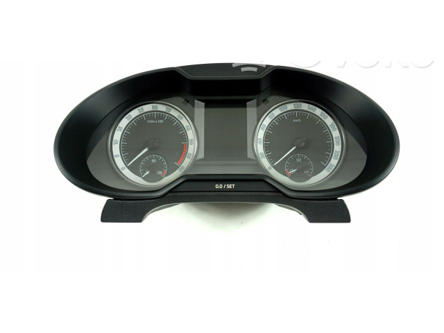 Панель приборов 5E0920751E Skoda Octavia Mk3 (5E)