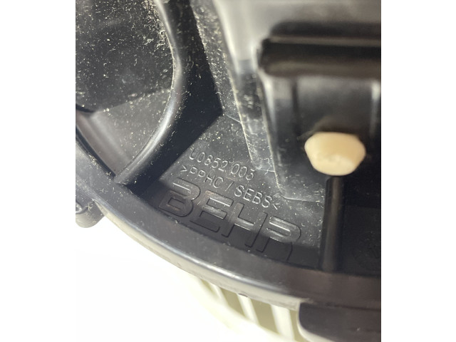 Вентилятор печки U0852003 Audi Q5 SQ5