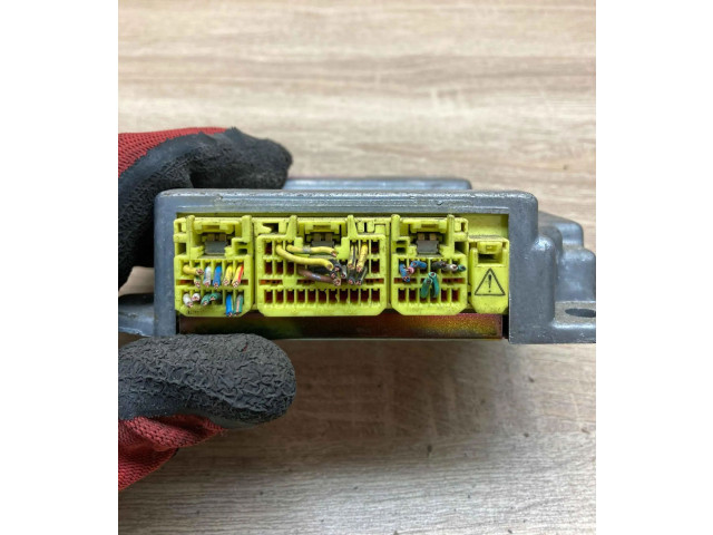 Блок управления надувных подушек C10057K30A, 9L06A Mazda Premacy - года