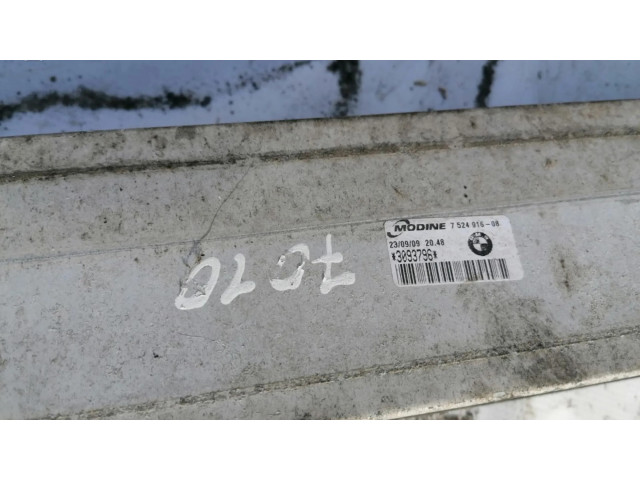 Интеркулер 752491608, 7524916-08 BMW 1 E81 E87 2.0