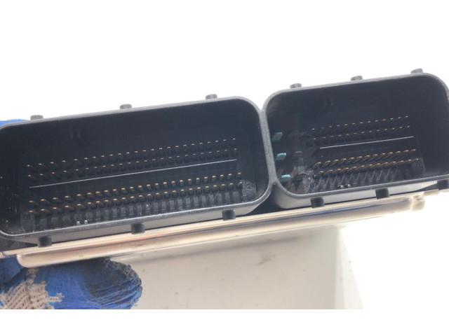 Řídící jednotka 7796637 BMW 5 E60 E61 2004