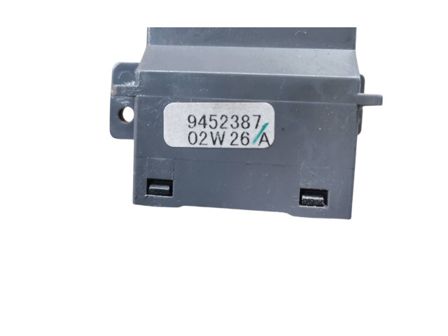 Ручка стеклоочистителей 9452387, 02W26A   Volvo V70