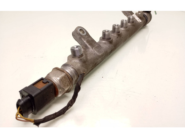 Топливная рампа 03L089C, 057130764H   Volkswagen Golf VI   для двигателя CBDC