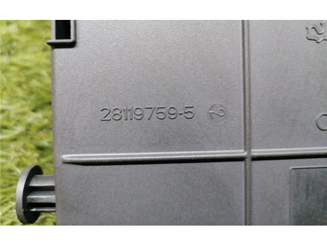 Блок предохранителей  281197595, 281197595   Peugeot 5008    