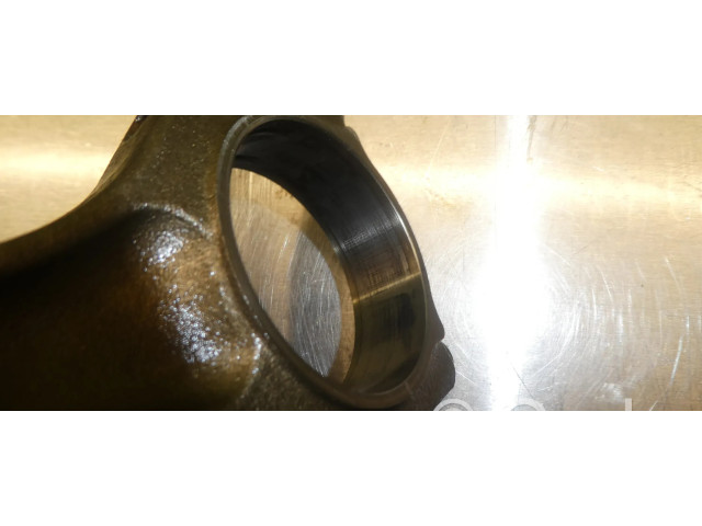 Píst 11257551550 BMW 1 E81 E87 pro benzínový motor 2.0