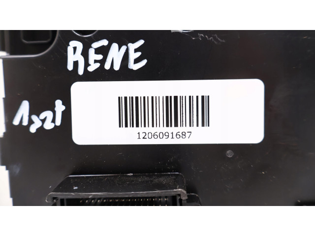 Блок комфорта Jeep Renegade