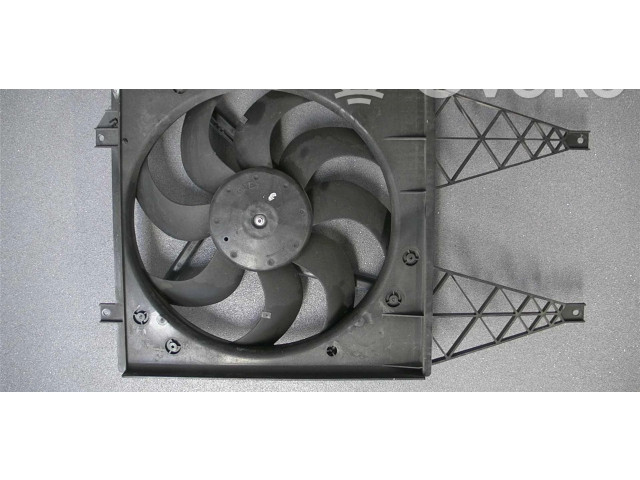 Вентилятор радиатора 6Q0121207N Skoda Fabia Mk1 (6Y)