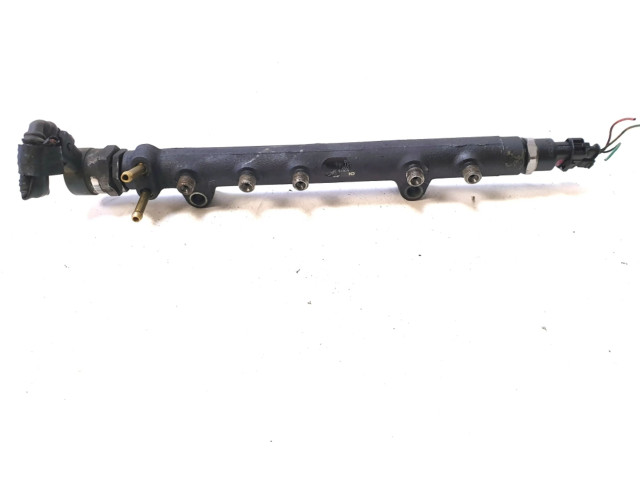 Топливная рампа    Toyota Yaris Verso   для двигателя 1ND-TV