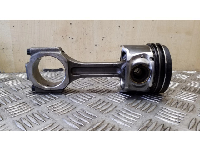 Píst C20Z20, 5520 Chevrolet Captiva pro naftový motor 2.0