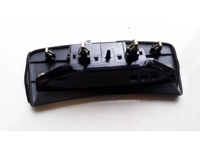 Дисплей MR216461 Mitsubishi Galant