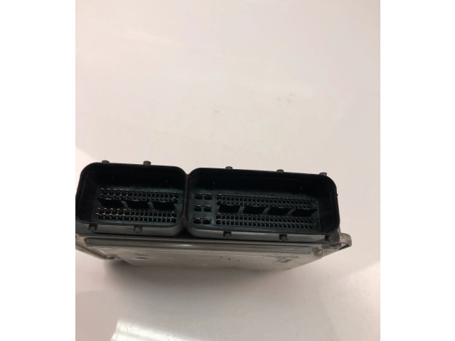 Блок управления двигателя 03C906027BN, 0261S06112 Volkswagen Touran II