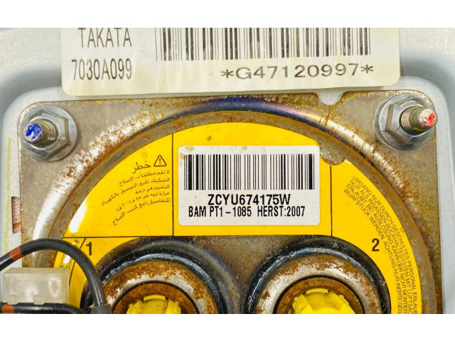 Подушка безопасности водителя ZCYU674175W, 7030A099 Mitsubishi Pajero