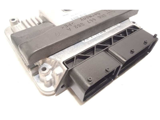 Блок управления двигателя 03L906018JP Audi A4 Allroad