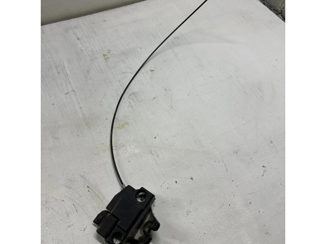 Zámek zadních dveří    Lexus IS 220D-250-350 2006