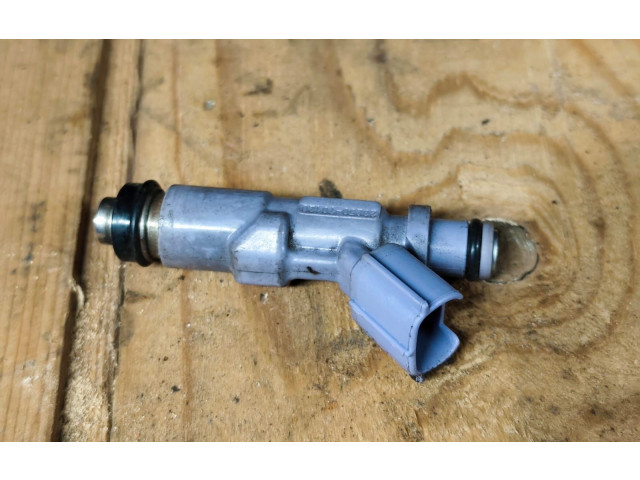 Форсунка 2325070120 Lexus IS 200-300