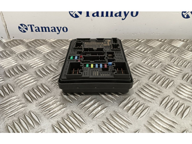 Pojistková skříňka Řídící jednotka BSM 284B77213R Renault Captur II 2021