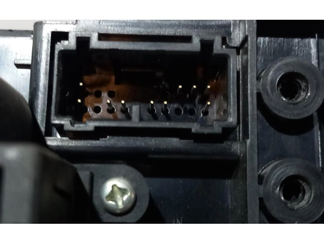 Блок управления климат-контролем 8691876   Volvo V70